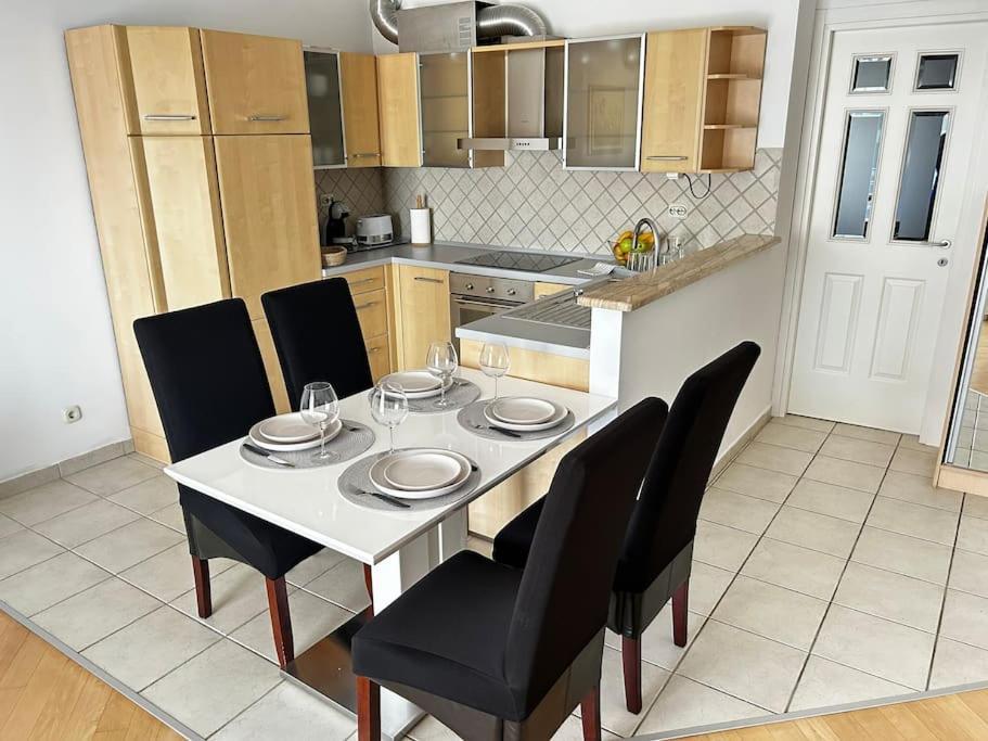 Sea View Apartment Split Luaran gambar