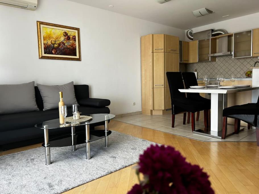 Sea View Apartment Split Luaran gambar